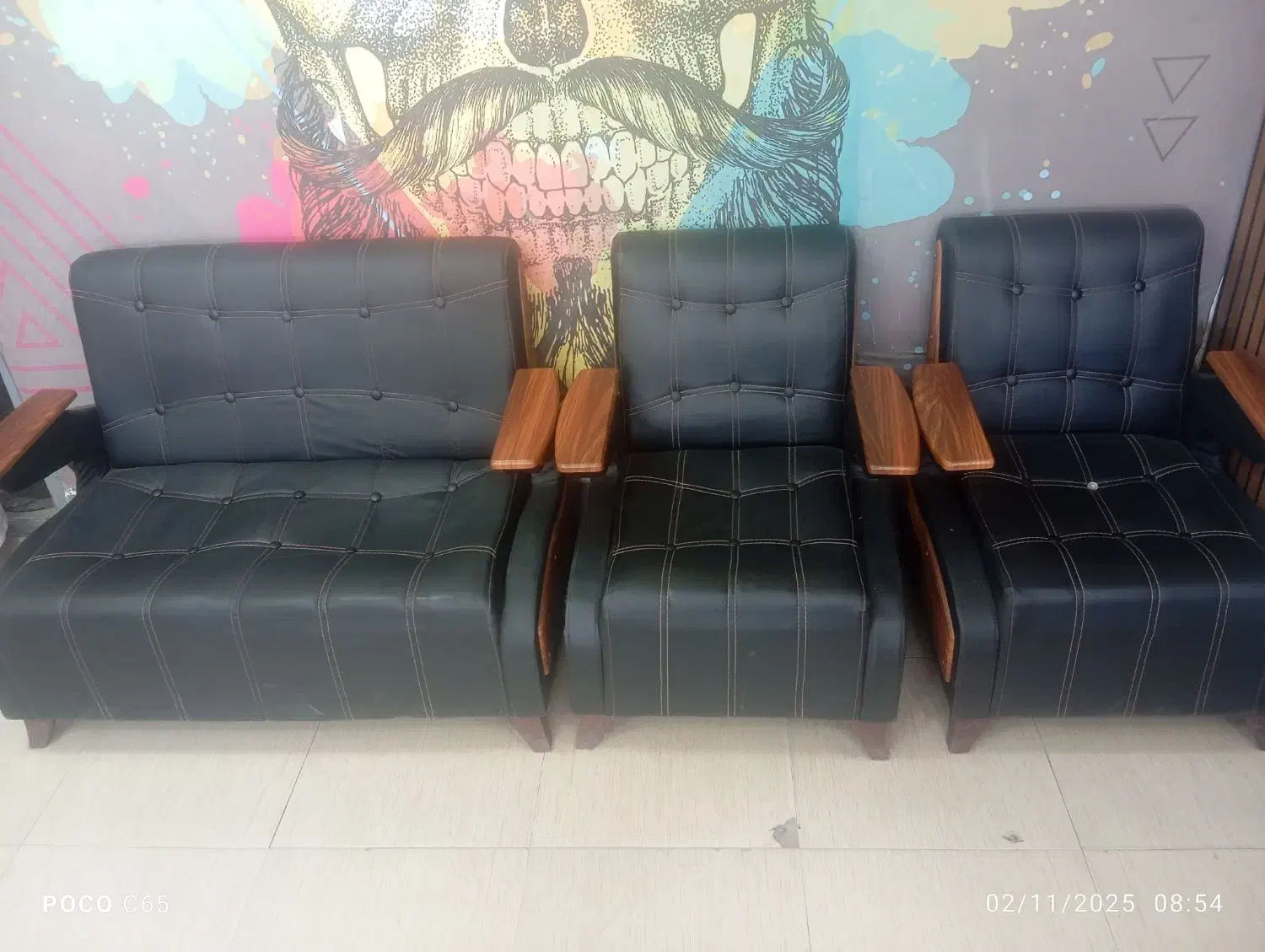 مبل چرم نو|مبلمان اداری|جیرفت, |دیوار