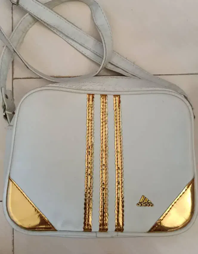 کیف|کیف، کفش، کمربند|شاهینشهر, مخابرات (شهید بهشتی)|دیوار