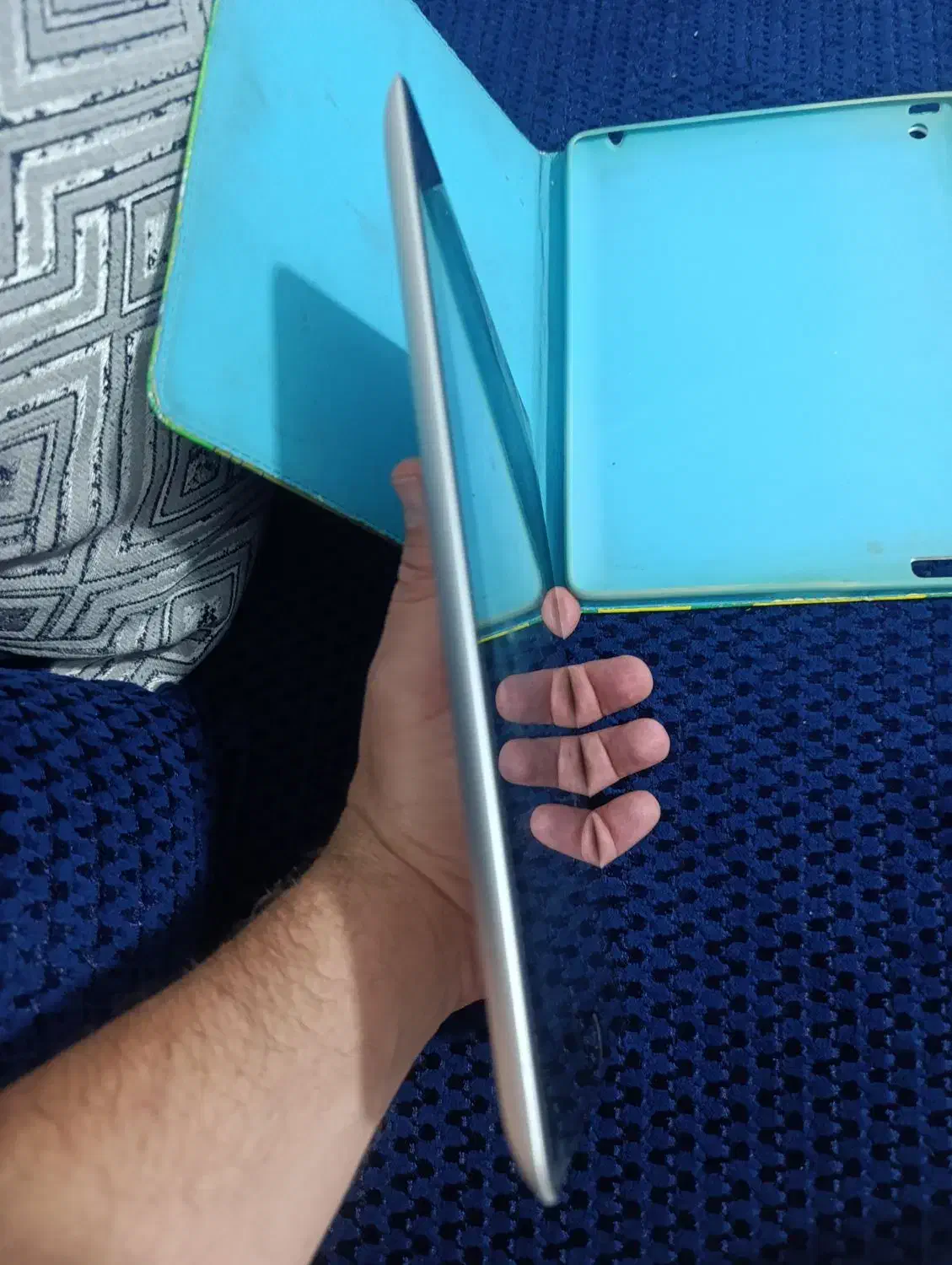 آیپد سری 4|تبلت|رباط‌کریم, رباط‌کریم|دیوار