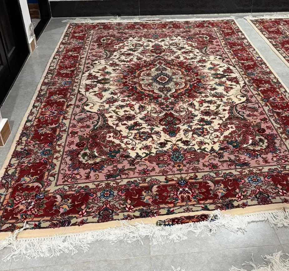 جفت شش متری خطیبی|فرش|نقده, |دیوار