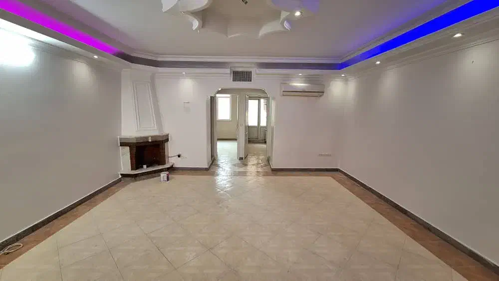 ۸۰متر/طبقه دوم/انباری/پارک موتور /قابل تبدیل