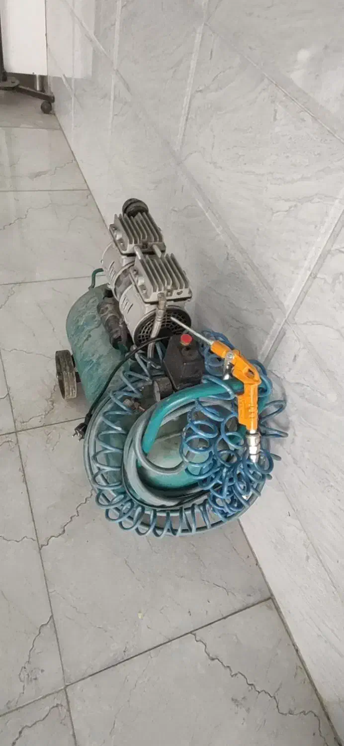 وسایل دیتیلینگ و پولیش پمپ باد جارو|ابزارآلات|سردشت, |دیوار