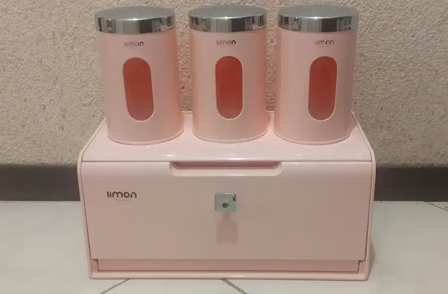 Limon|ظروف نگهدارنده، پلاستیکی، یک‌بارمصرف|پرند, فاز ۵|دیوار