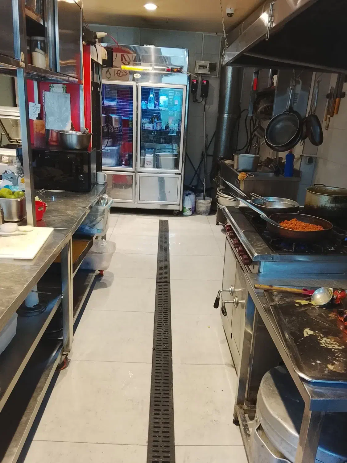 کارگر ساده آشپزخانه|استخدام خدمات فروشگاه و رستوران|تهران, زعفرانیه|دیوار