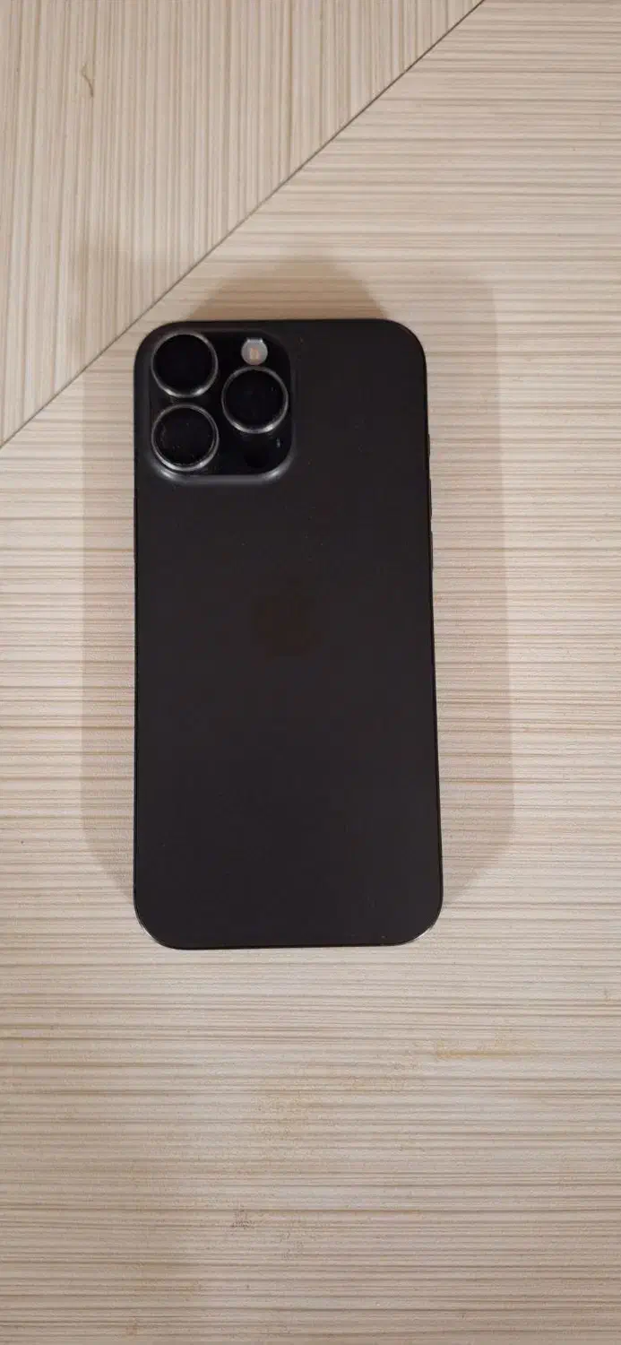 اپل iPhone 16 Pro Max با حافظهٔ ۲۵۶ گیگابایت|موبایل|اصفهان, آبشار|دیوار