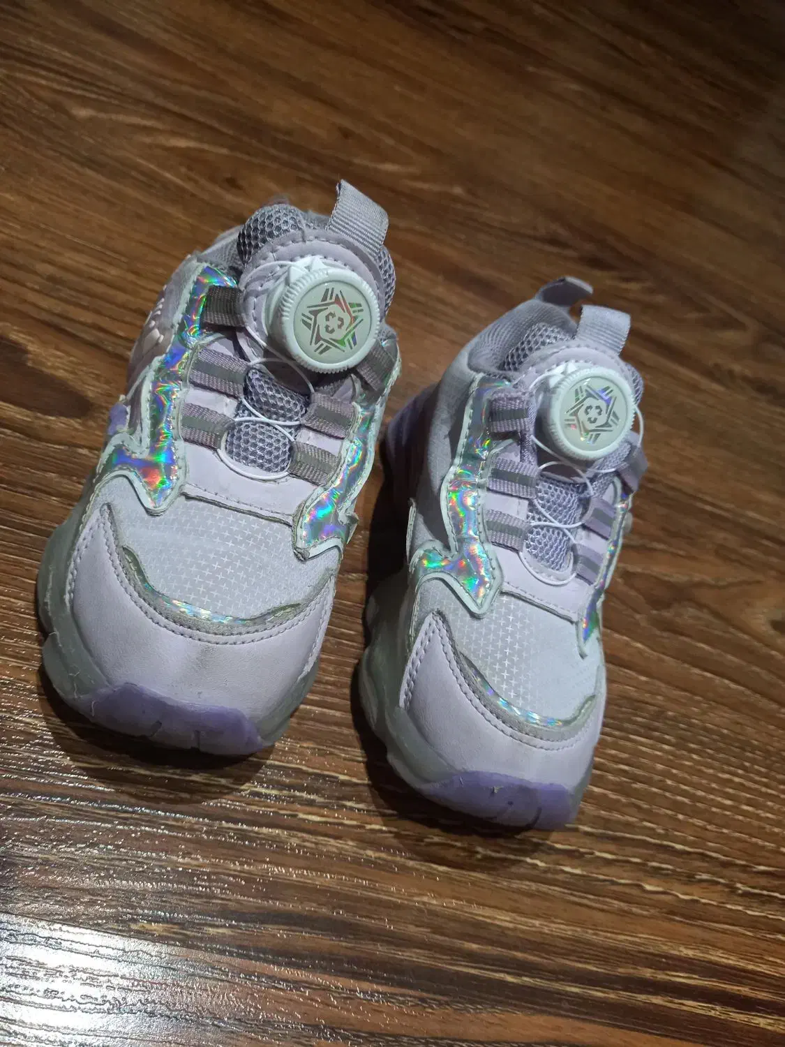 کفش بچگانه|کفش و لباس بچه|شاهین‌شهر, فردوسی|دیوار