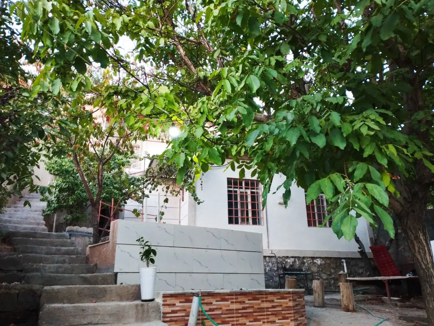 اقامتگاه بومگردی مهدیار روستای اردغان|اجارهٔ کوتاهمدت ویلا و باغ|اسفراین, |دیوار