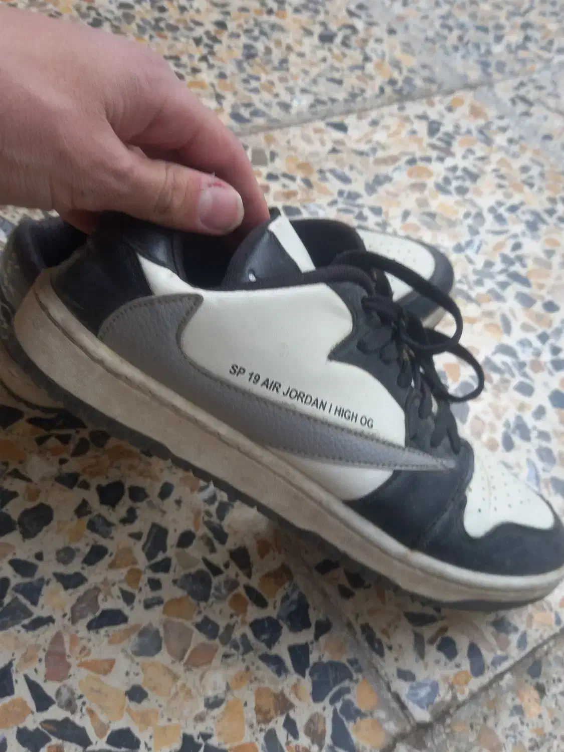 کفش|کیف، کفش، کمربند|خرم‌آباد, |دیوار