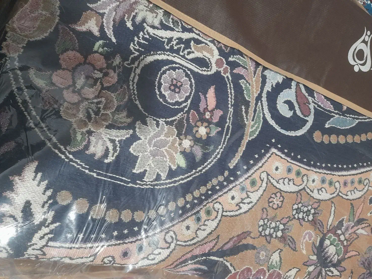 دوعدد روفرشی ۱۲ متری رنگ سورمه ای ب فروش میرود|روفرشی|شوشتر, |دیوار