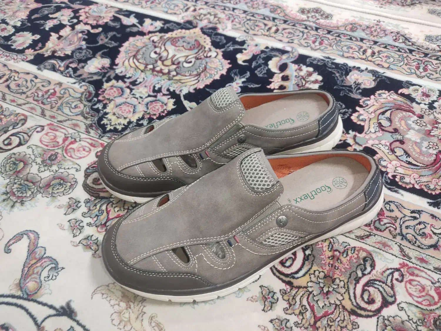 کفش کتونی صندل|کیف، کفش، کمربند|قم, چهار مردان|دیوار