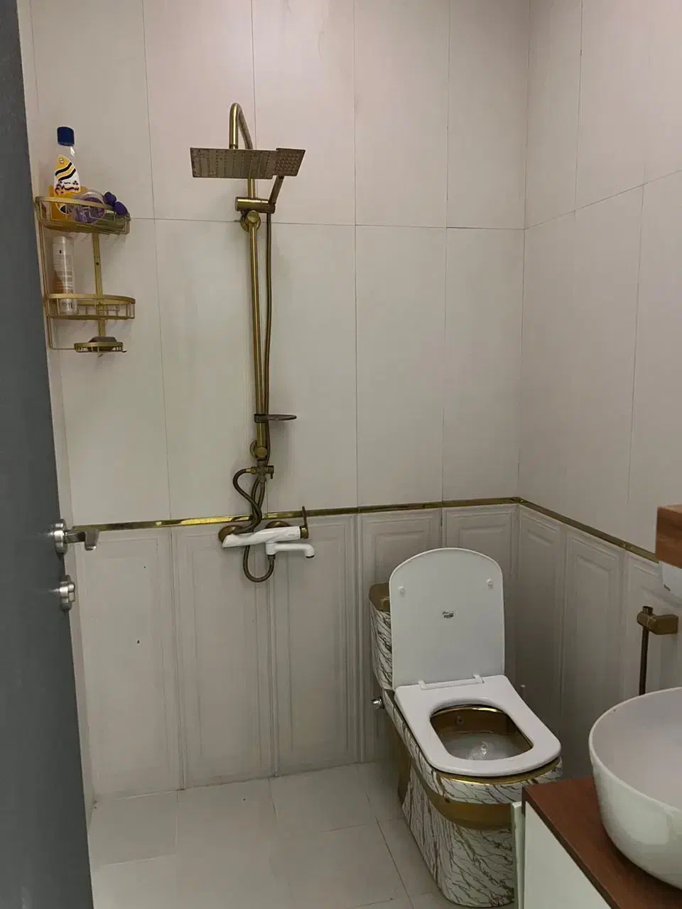 سوییت منزل مبله جمالزاده ولیعصر انقلاب کریمخان|اجارهٔ کوتاه‌مدت آپارتمان و سوئیت|تهران, نصرت|دیوار