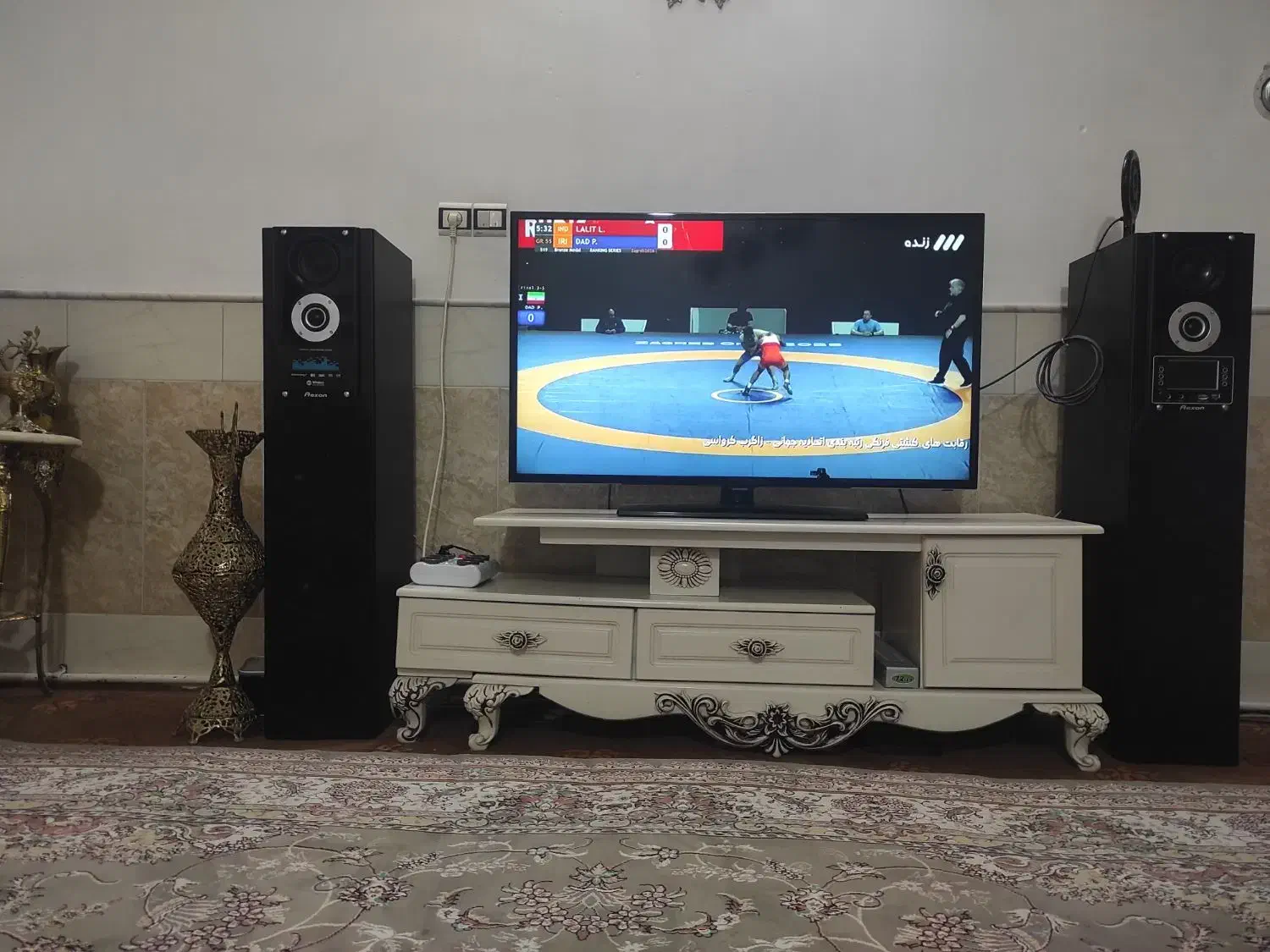 میز تلویزیون|میز تلویزیون|قم, قلعه کامکار|دیوار