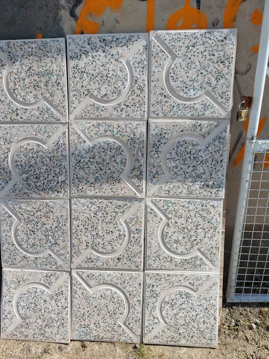 پایه فنس سیمان گچ ماسه اجر سفال موزاییک بلوک|مصالح و تجهیزات ساختمان|بروجرد, |دیوار