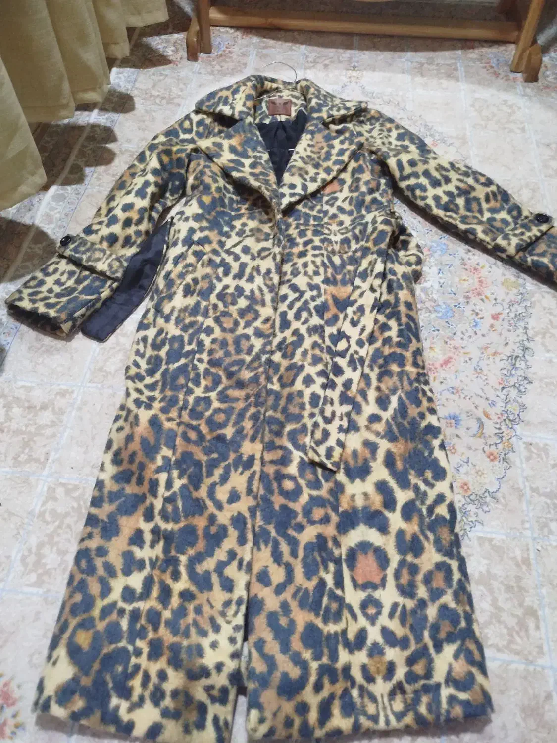 پالتو خوشگل و شیک سایز یک|لباس|رزن, |دیوار