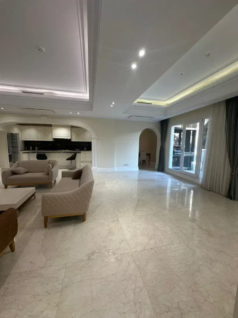 اپارتمان ۳۰۰ متر تک واحدی ۲ پارکینگ