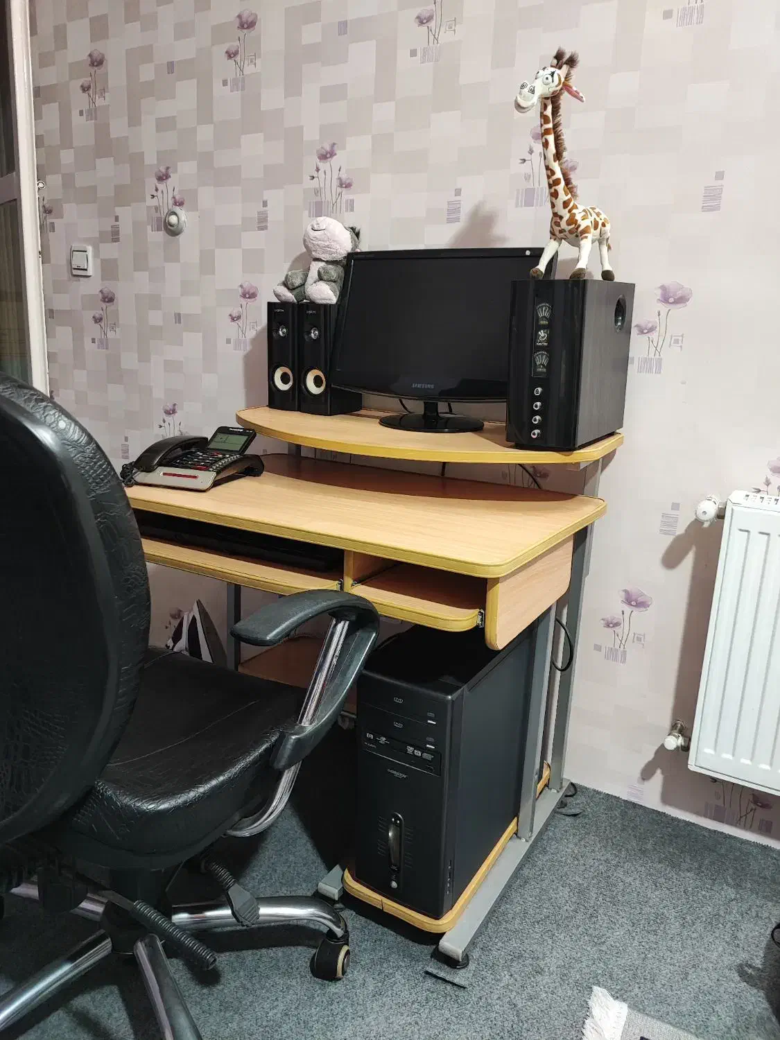 میز کامپیوتر و تحریر|میز تحریر و کامپیوتر|شیراز, آبیاری|دیوار