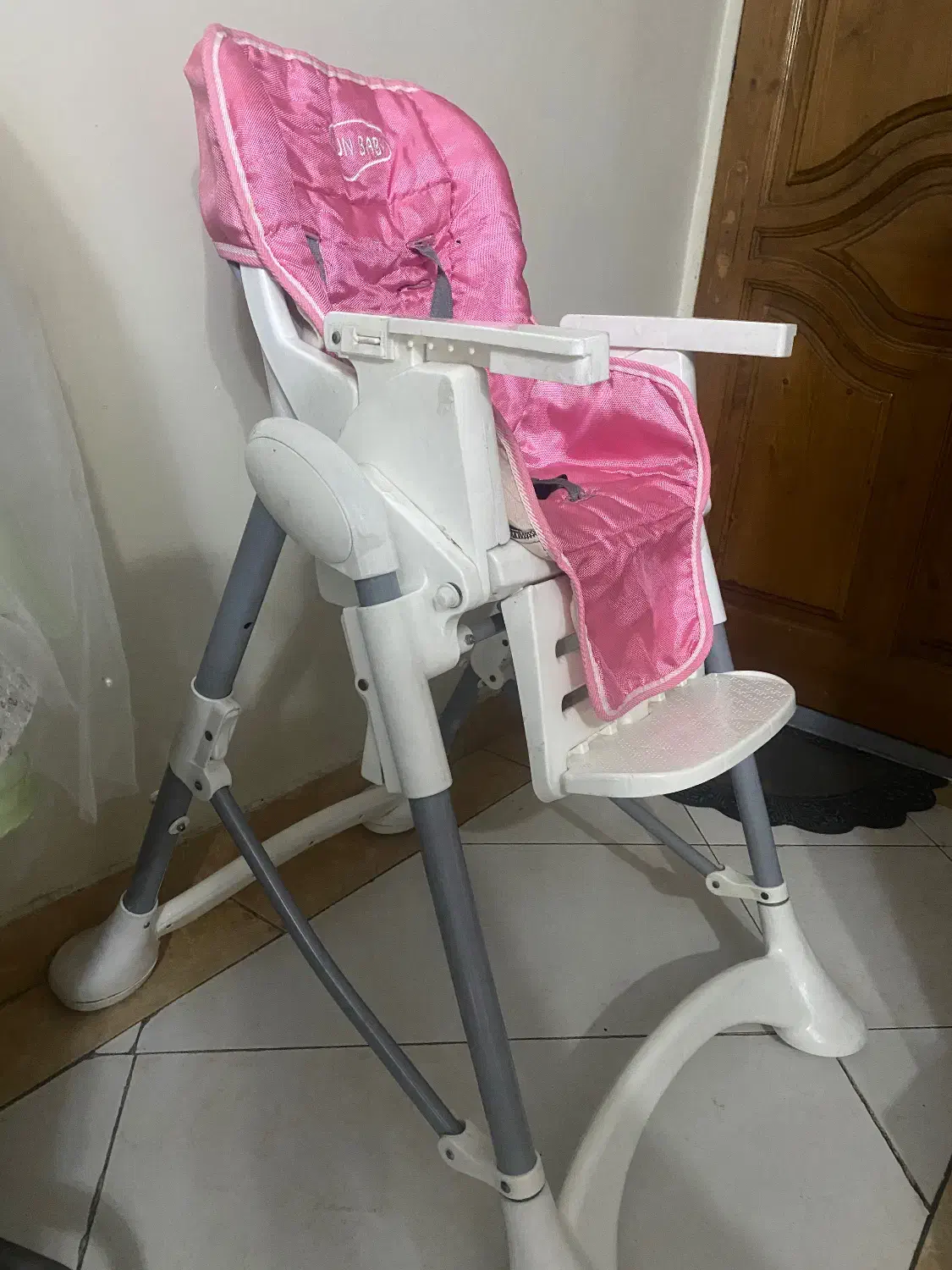 صندلی غذای کودک|تخت و صندلی بچه|اندیشه, اندیشه فاز ۳|دیوار