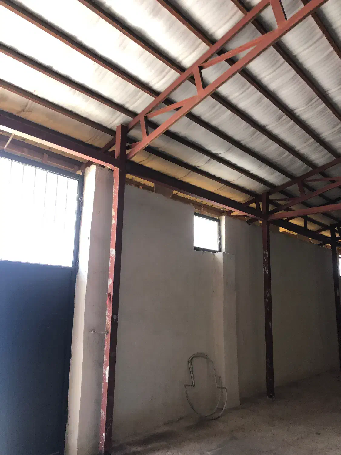 انباری(سوله) ۱۸۰ متری کمربندی مدرس پشت آتش نشانی|اجارهٔ مغازه و غرفه|رشت, پیرکلاچای|دیوار