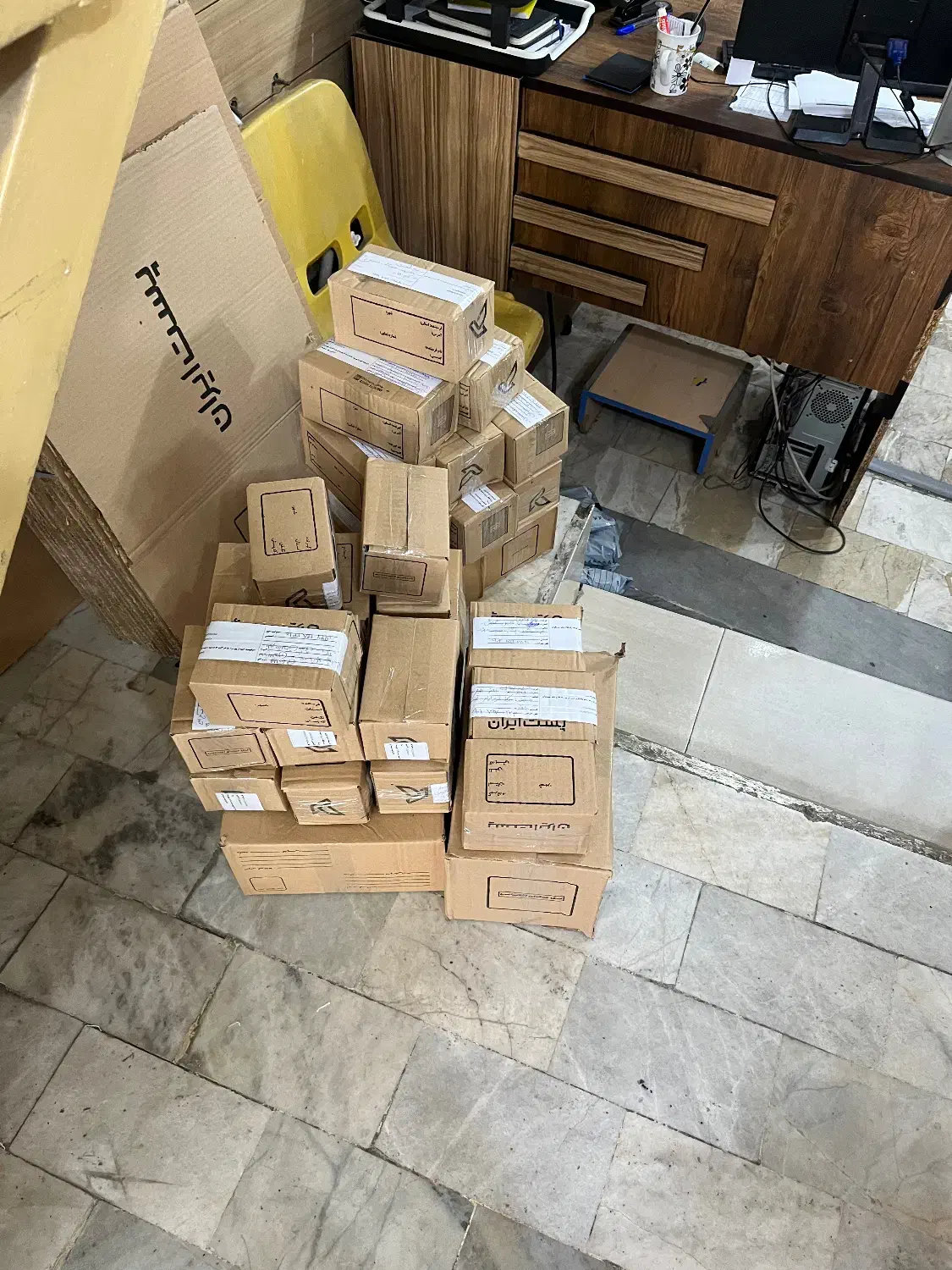 بالشت طبی|رختخواب، بالش، پتو|رشت, استقامت ۱|دیوار