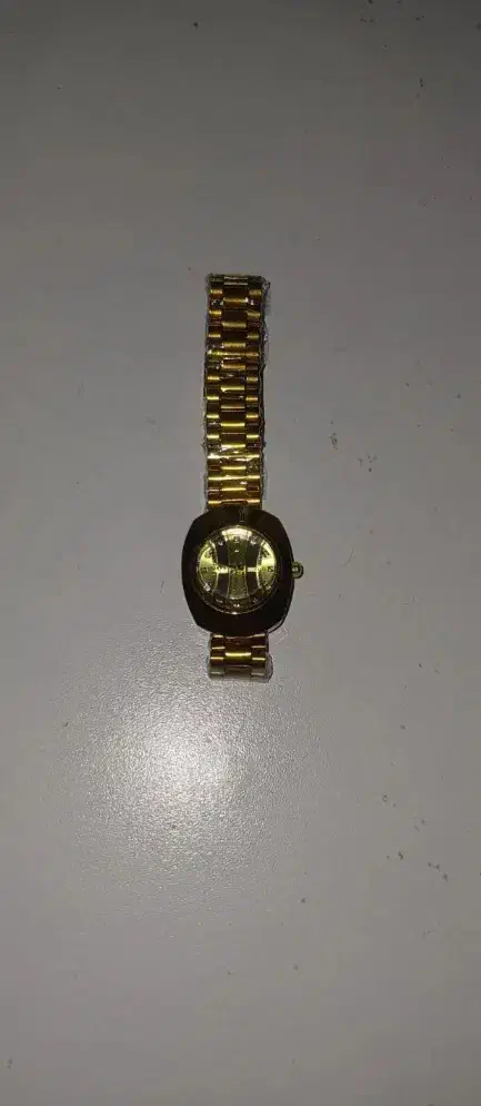 ساعت ها کاملن نو هستند|ساعت|زنجان, |دیوار