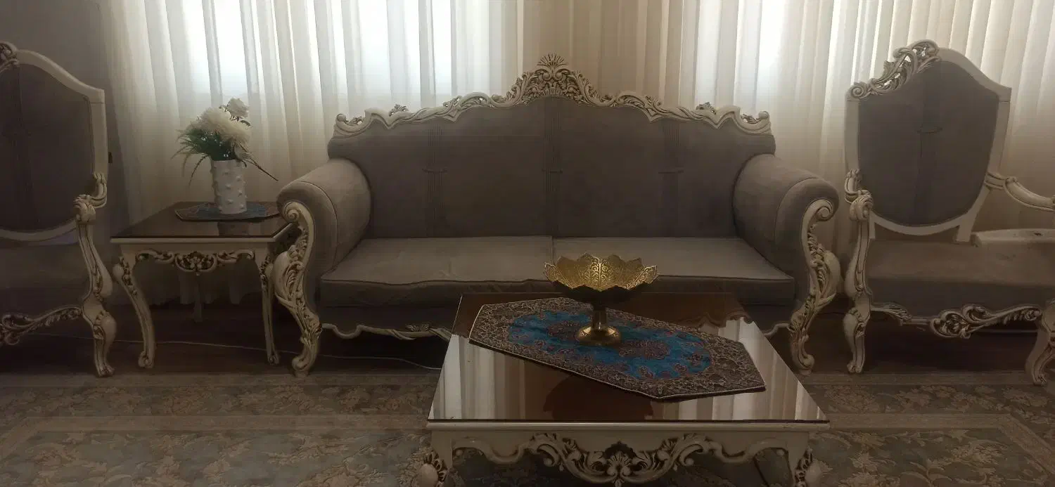 فروش مبل ومیزنهارخوری|مبلمان خانگی و میز عسلی|اسفراین, |دیوار