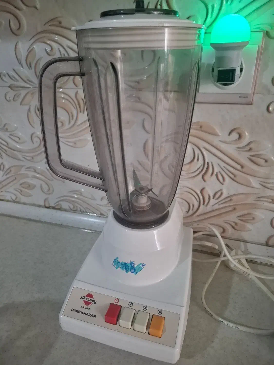 مخلوط کن|آبمیوه‌گیر و آب‌مرکبات‌گیر|اصفهان, شاهد|دیوار