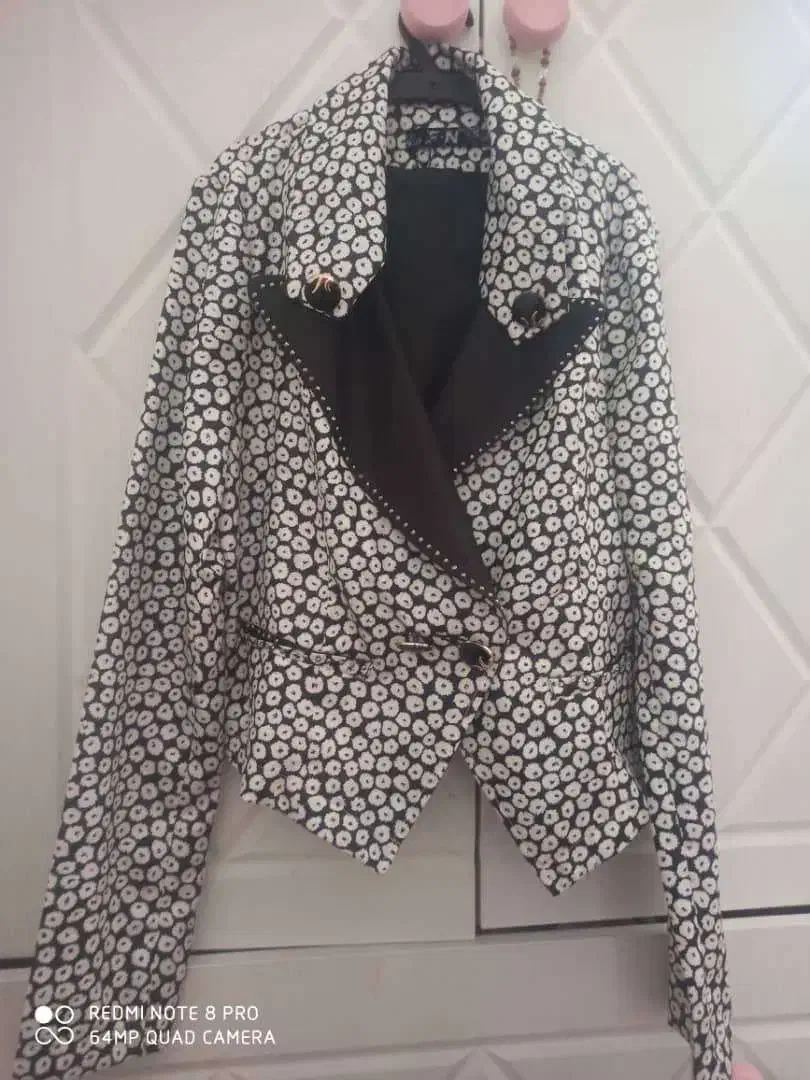 کت دامن مجلسی|لباس|فسا, |دیوار