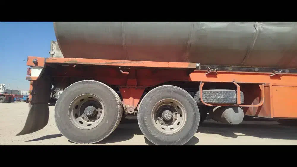 تانکرقیر|خودرو سنگین|برخوار, |دیوار