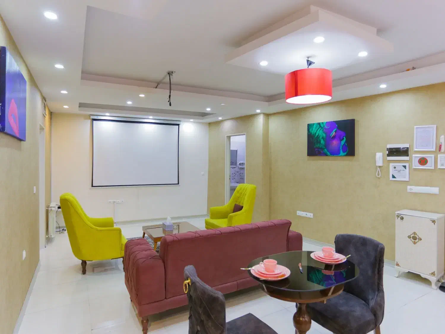 واحد آپارتمان مبله بانظافت پارت تایم چیتگر دهکده|اجارهٔ کوتاه‌مدت آپارتمان و سوئیت|تهران, ارم|دیوار