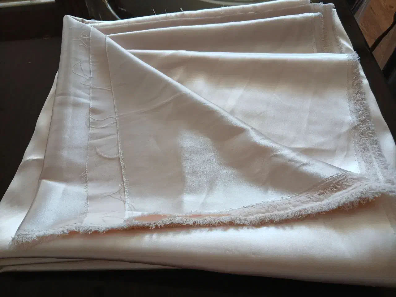 پارچه ساتن خارجی lx و گیپور ادامسی|لباس|نیشابور, شهرک ولیعصر|دیوار