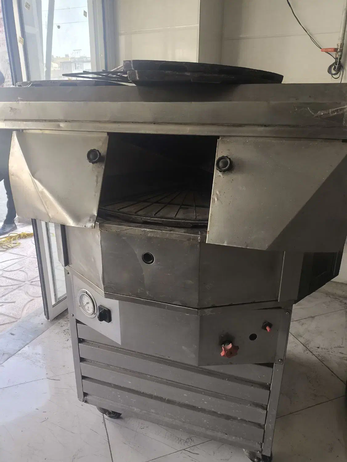 فر پیتزا گردون در حد نو|کافی‌شاپ و رستوران|نسیم‌شهر, |دیوار