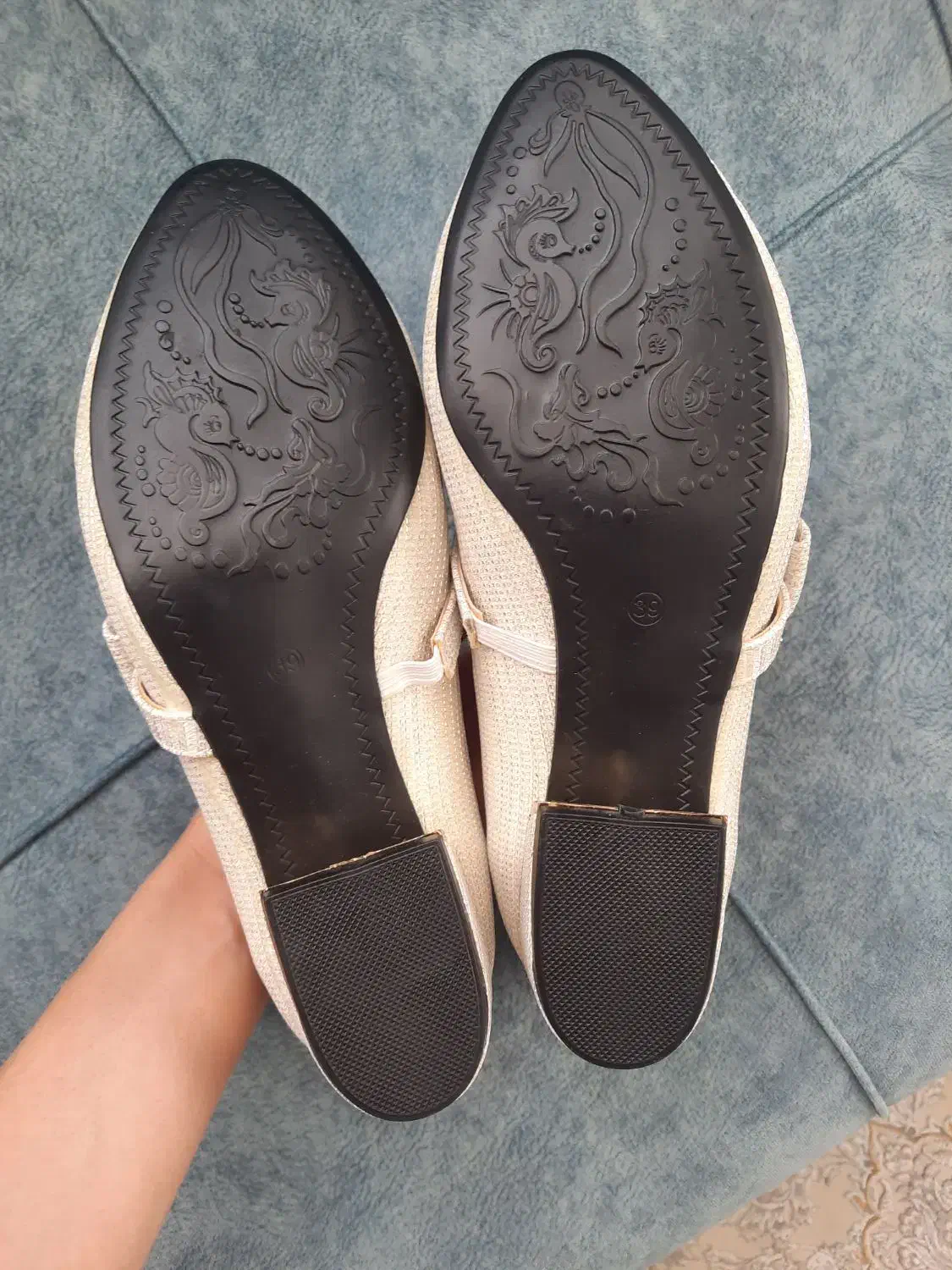 کفش مجلسی|کیف، کفش، کمربند|گناباد, |دیوار