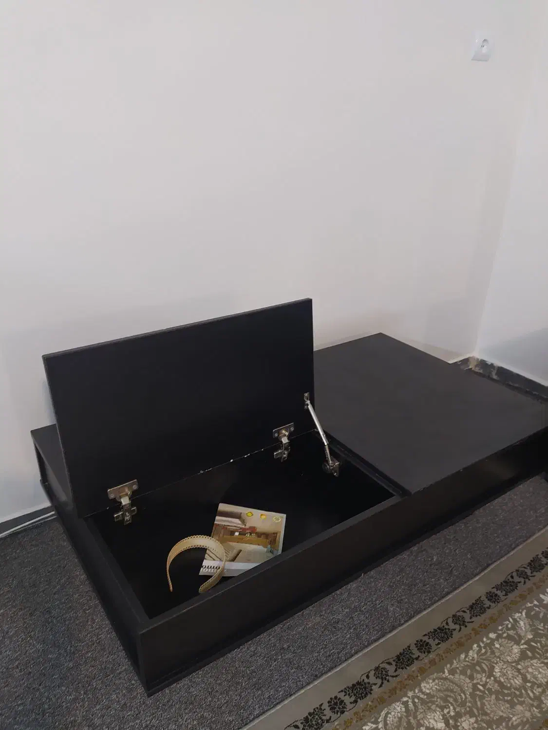 میز پذیرایی قهوه ای چوبی|مبلمان خانگی و میز عسلی|همدان, |دیوار