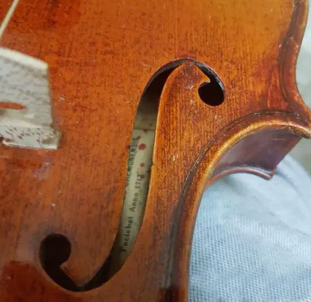 ویولن دستساز چک - الگوی استرادیواری - اطلاع رسانی|ویولن|مشهد, وکیلآباد|دیوار