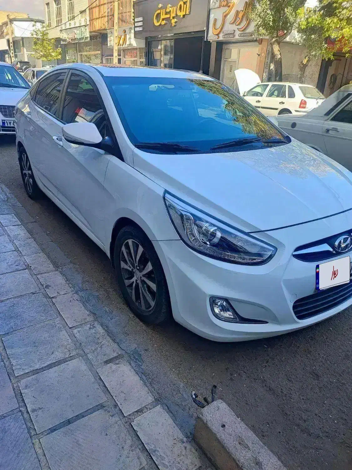 هیوندا اکسنت بلو وارداتی ۲۰۱۵|خودرو سواری و وانت|زنجان, |دیوار