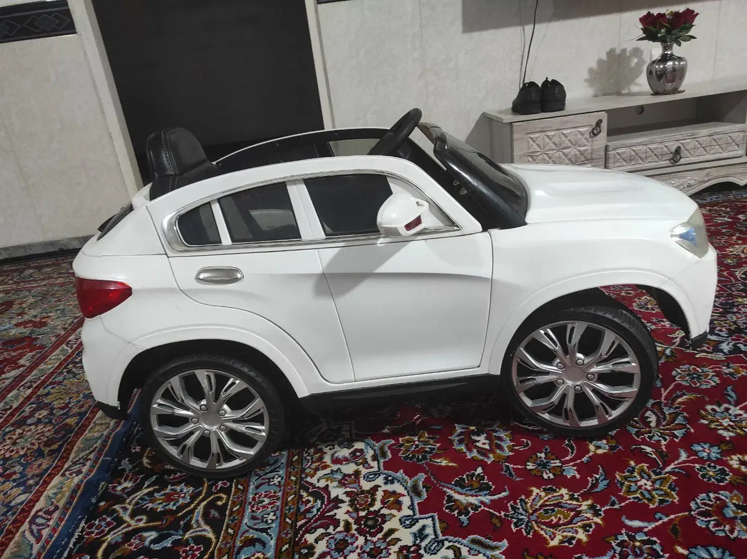 ماشین شارژی در حد آک|اسباب‌‌بازی|بستان آباد, |دیوار