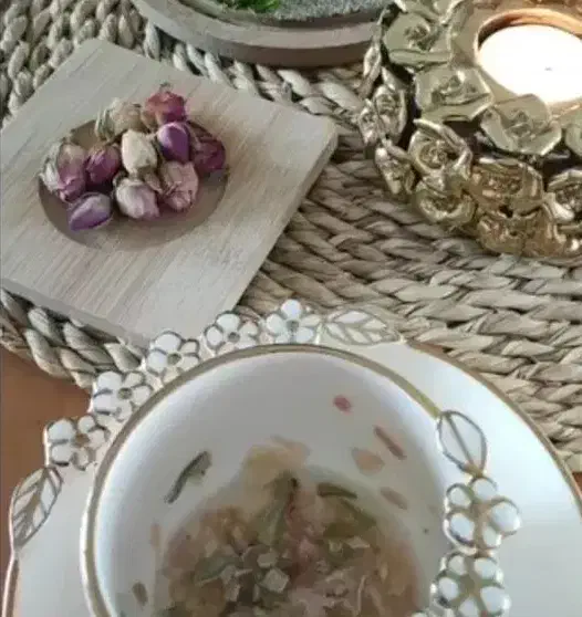 گل‌‌پرفال‌دعاگل‌ریز|گل مصنوعی|خرم‌آباد (تنکابن), |دیوار