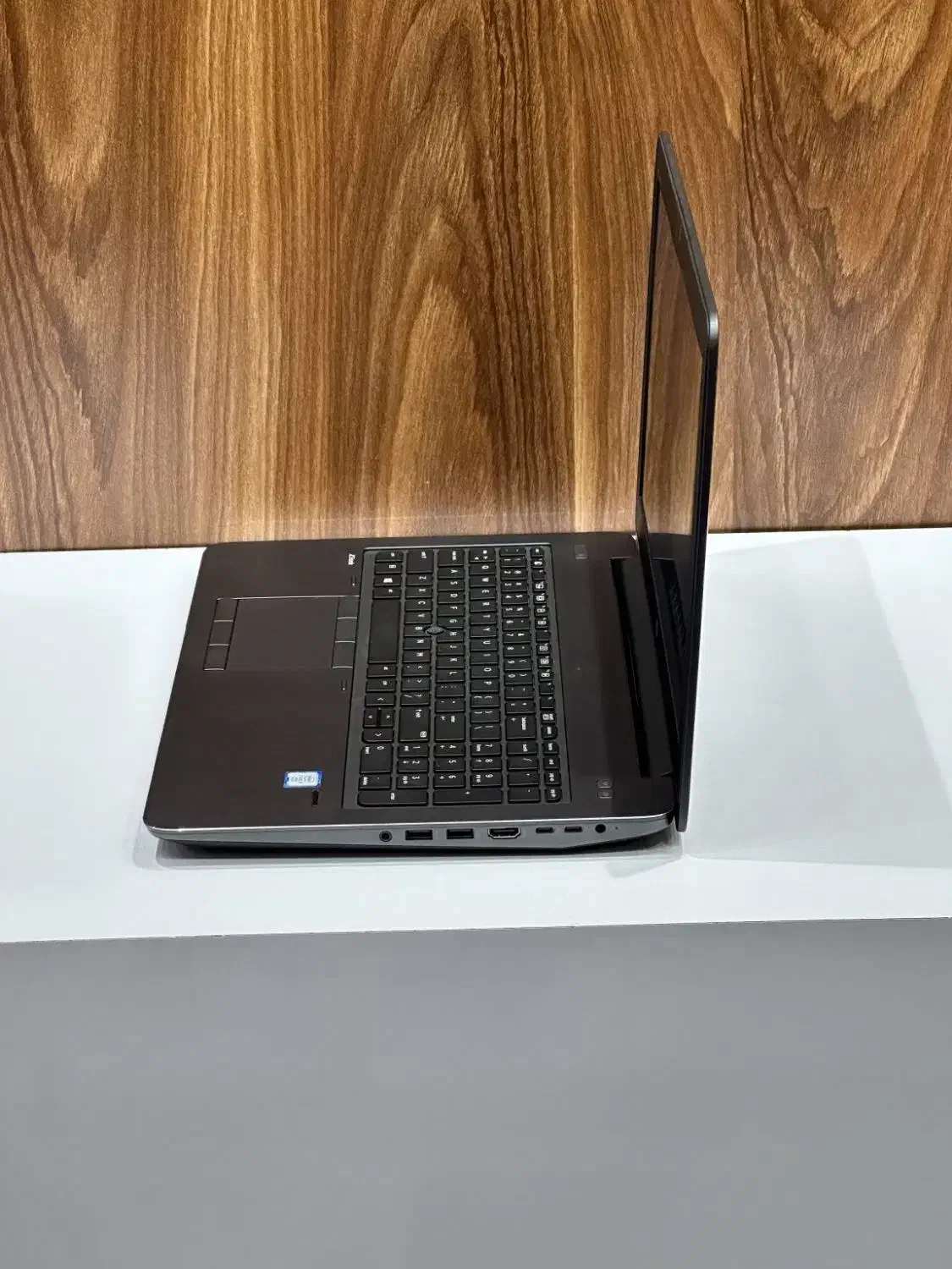 لپتاپ قدرتمند مهندسی zbook هشت هسته ۴ گیگ مجزا|رایانه همراه|زابل, |دیوار
