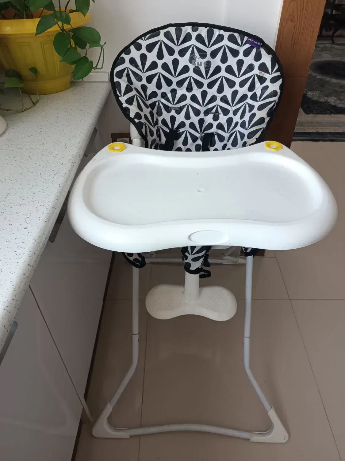 صندلی غذا کودک دلیجان|اسباب و اثاث بچه|مشهد, آزادشهر|دیوار