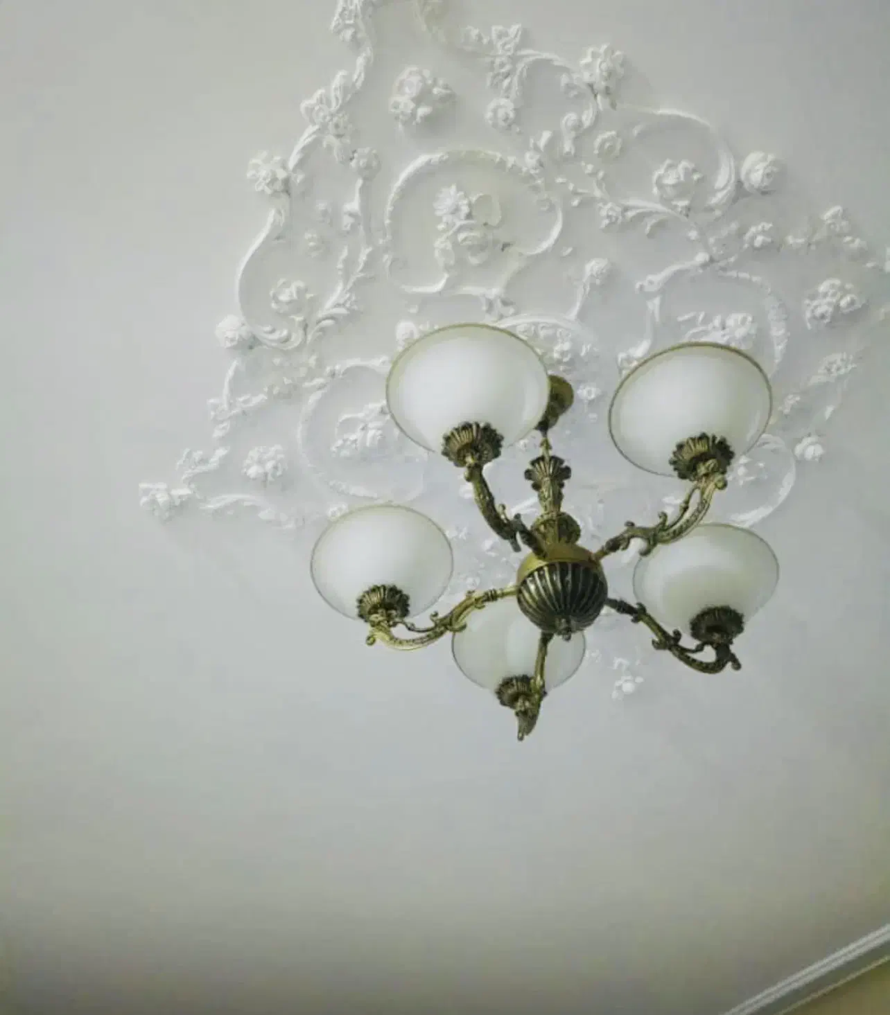 لوستر ۵شاخه|لوستر و چراغ آویز|رشت, گلسار|دیوار