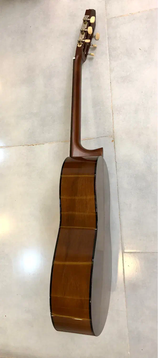 گیتار یاماها C40|گیتار، بیس، امپلیفایر|کرج, شهرک جهان آرا|دیوار