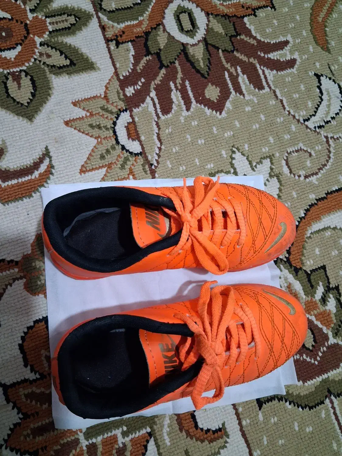 کفش استوک|کیف، کفش، کمربند|ساری, |دیوار