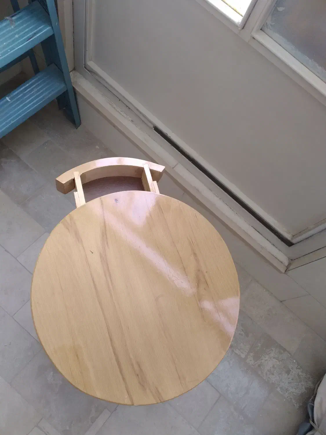 میز تلفن نو ارتفاع ۶۹ و قطر دایره ۴۱ و نیم|میز تلفن|اصفهان, برازنده|دیوار