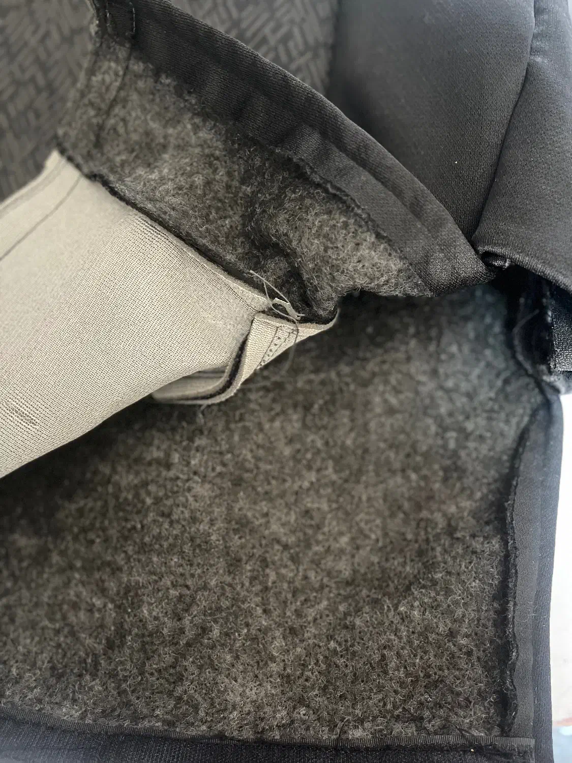 روکش و کف پوش ون دلیکا|قطعات یدکی و لوازم جانبی|اسلامشهر, شهرک احمدیه|دیوار