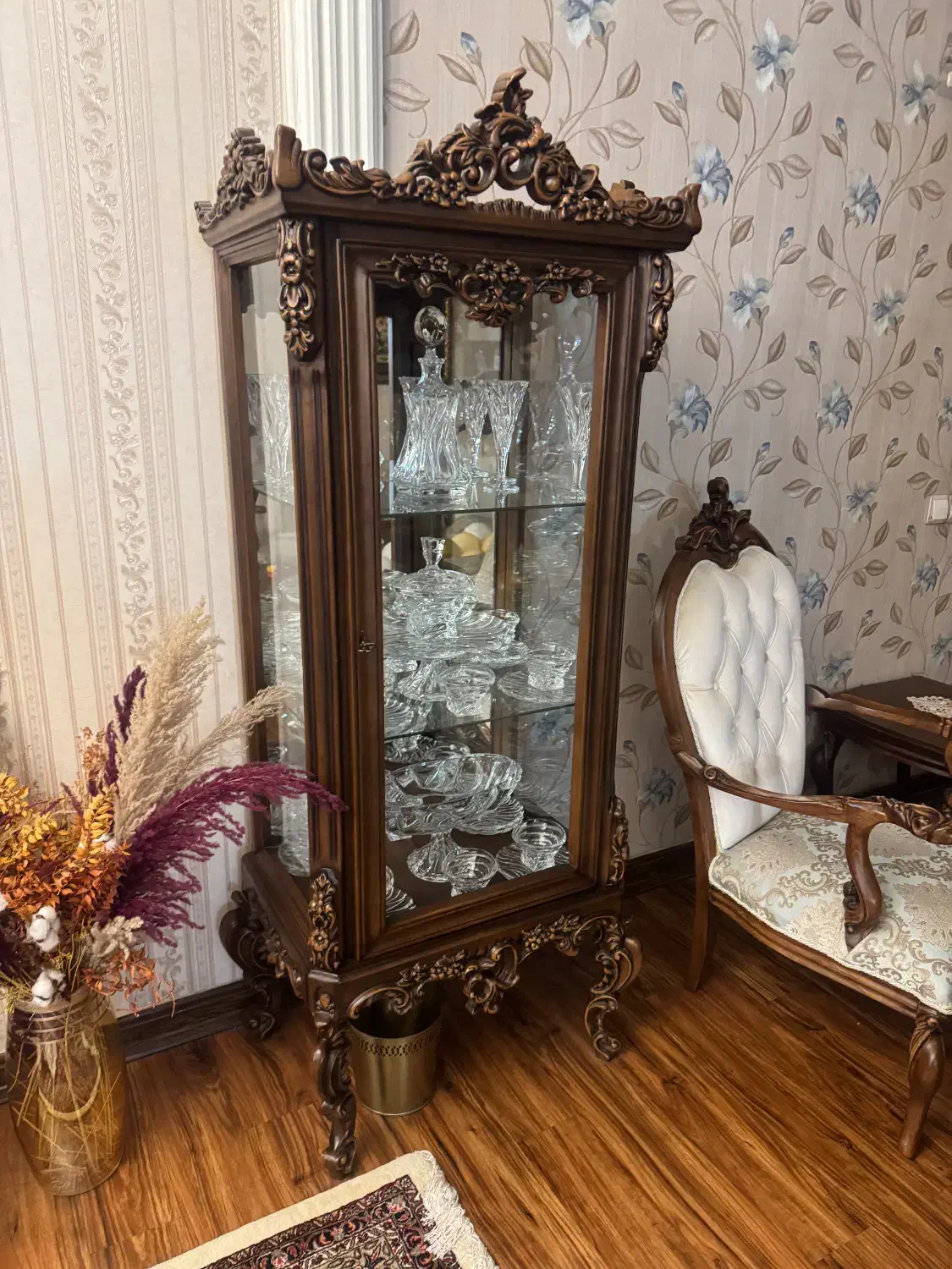 ویترین چوبی منبت کاری شده|بوفه، ویترین، کنسول|تهران, فدک|دیوار