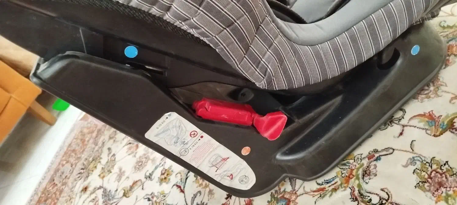 صندلی ماشین|تخت و صندلی بچه|محمدشهر, شهرک پیام (مهرالبرز)|دیوار