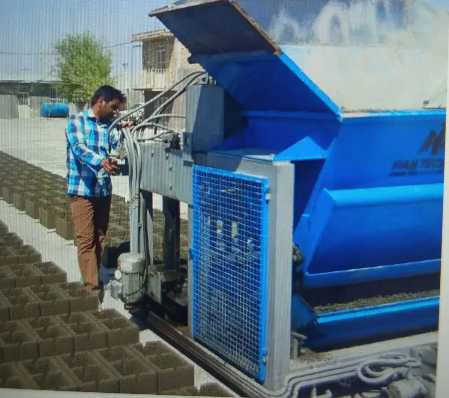 کارگر برای بلوک زنی|استخدام معماری، عمران و ساختمانی|میناب, |دیوار