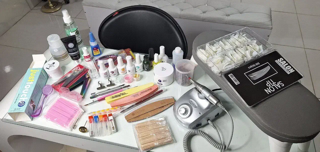 وسایل کاشت ناخن اصلی|آرایشی، بهداشتی، درمانی|کرمانشاه, |دیوار