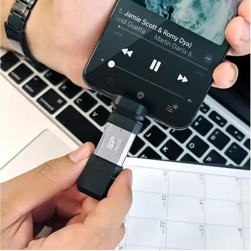 فلش مموری قابل اتصال به موبایل|لوازم جانبی موبایل و تبلت|تهران, دکتر هوشیار|دیوار