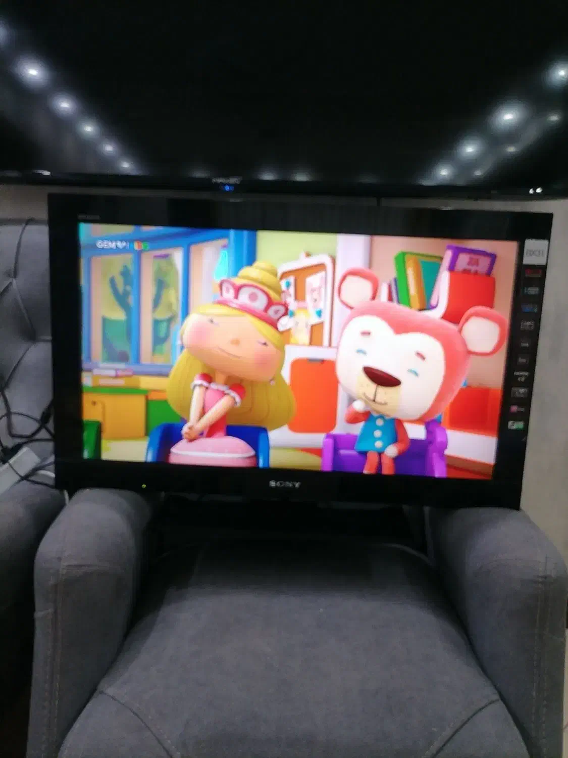 ال سی دی 32 اینچ سونی اصل کم کار وتمیز|تلویزیون و پروژکتور|مشهد, جاهد شهر|دیوار